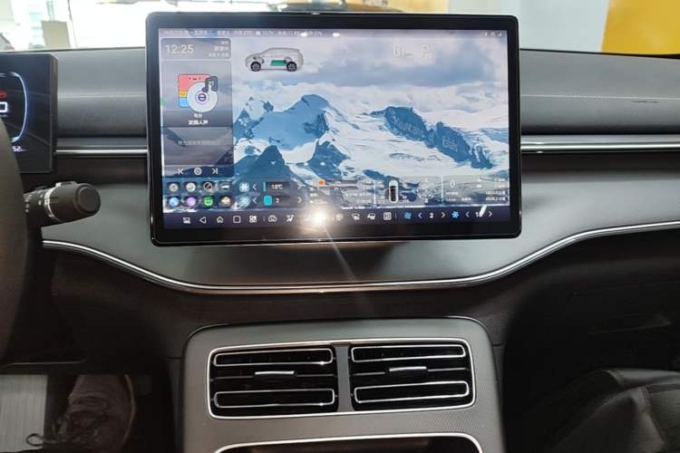 Used BYD Destroyer 05 2024 HONOR Edition DM-i 55KM Luxury Model Audio And AC Panel