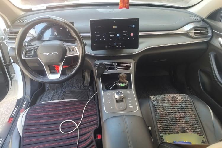 Used BYD Destroyer 05 2024 HONOR Edition DM-i 55KM Luxury Model Center Console