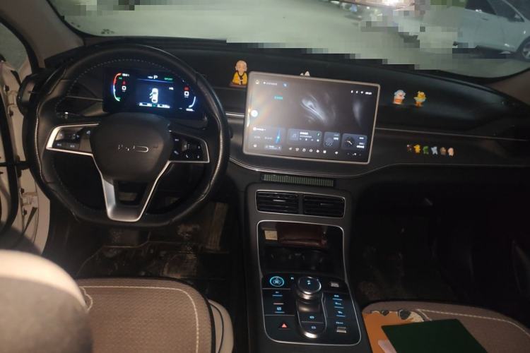 Used BYD Destroyer 05 2024 HONOR Edition DM-i 55KM Luxury Model Center Console