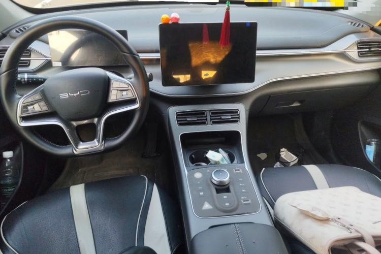 Used BYD Destroyer 05 2024 HONOR Edition DM-i 120KM Flagship Model Center Console