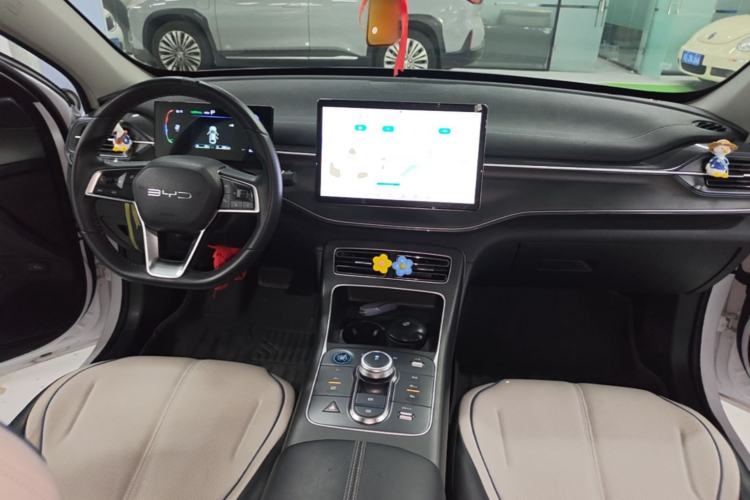 Used BYD Destroyer 05 2024 HONOR Edition DM-i 55KM Luxury Model Center Console