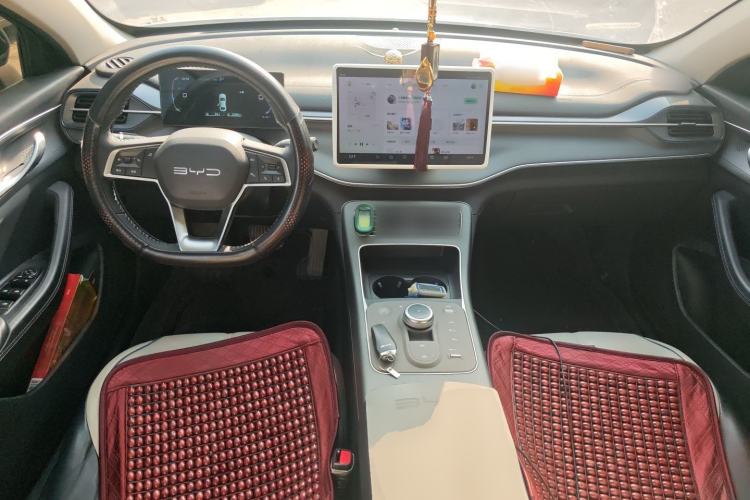 Used BYD Destroyer 05 2024 HONOR Edition DM-i 55KM Luxury Model Center Console