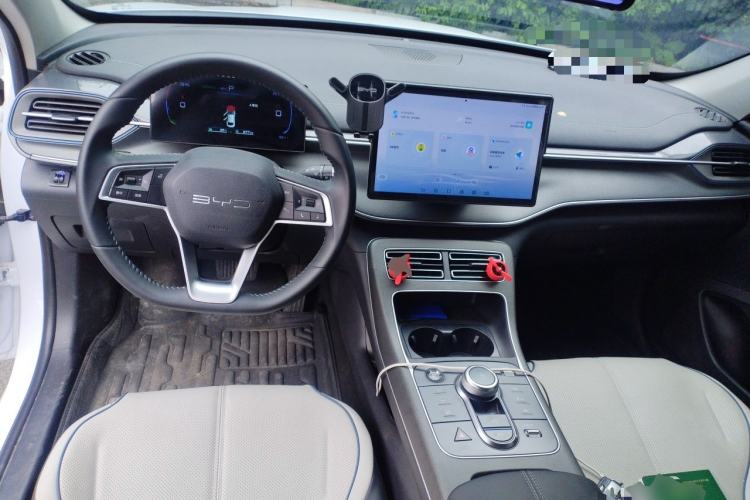 Used BYD Destroyer 05 2024 HONOR Edition DM-i 55KM Luxury Model Center Console