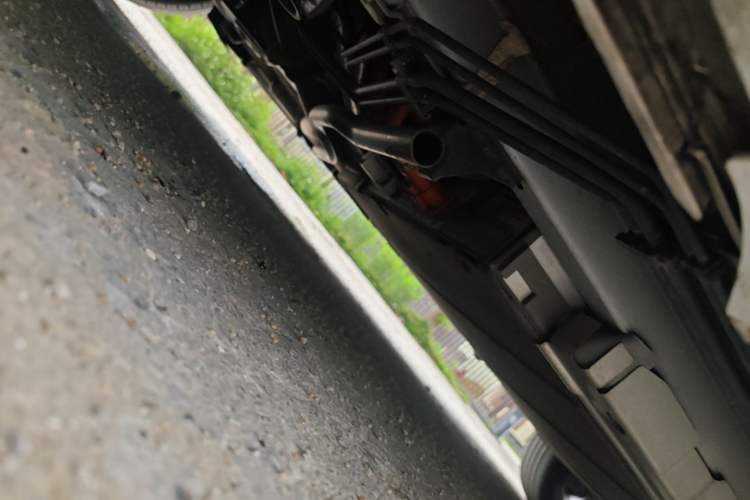 Used BYD Destroyer 05 2024 Honor Edition DM-i 120KM Luxury Model Chassis Front Left