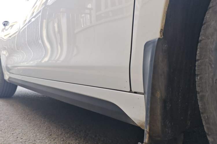 Used BYD Destroyer 05 2024 HONOR Edition DM-i 55KM Luxury Model Chassis Front Right