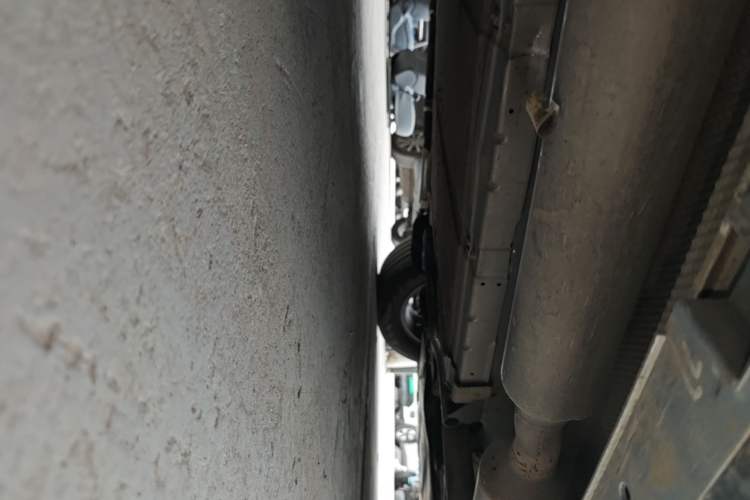 Used BYD Destroyer 05 2024 HONOR Edition DM-i 55KM Luxury Model Chassis Front Right