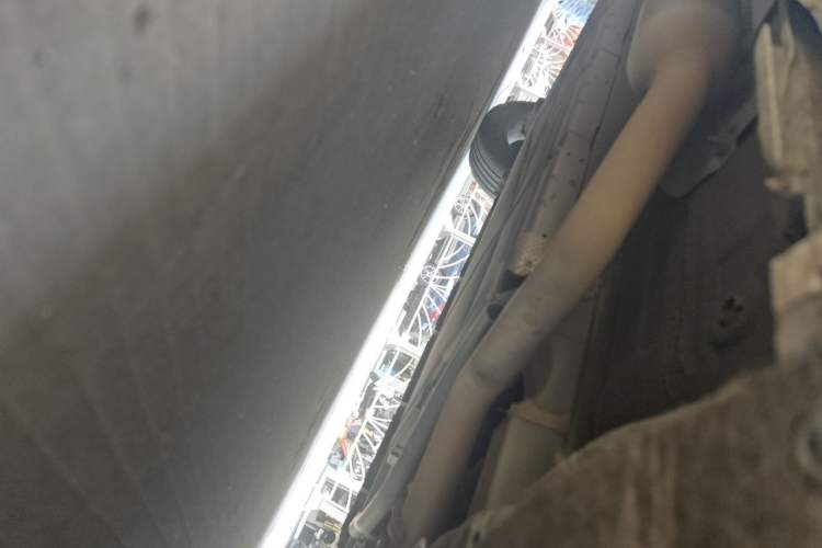 Used BYD Destroyer 05 2024 HONOR Edition DM-i 55KM Luxury Model Chassis Front Right