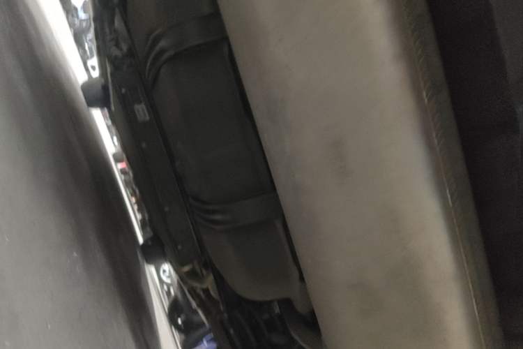 Used BYD Destroyer 05 2024 Honor Edition DM-i 120KM Luxury Model Chassis Rear