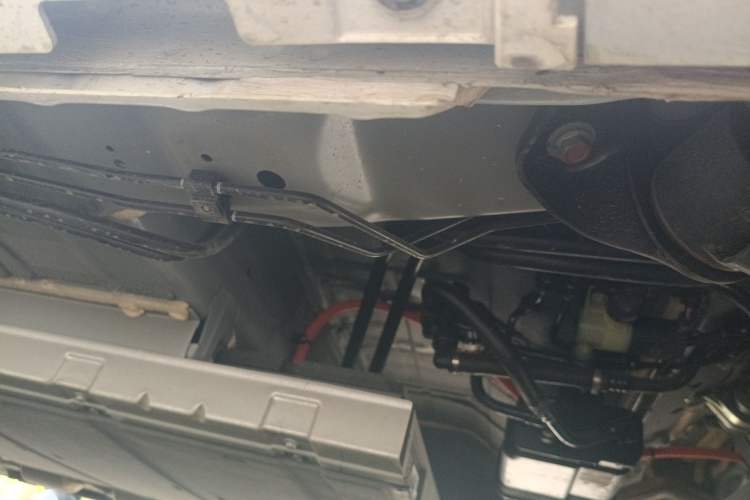 Used BYD Destroyer 05 2024 HONOR Edition DM-i 55KM Luxury Model Chassis Rear Left
