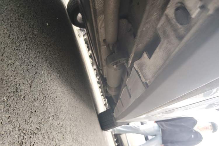 Used BYD Destroyer 05 2024 Honor Edition DM-i 120KM Luxury Model Chassis Rear Right