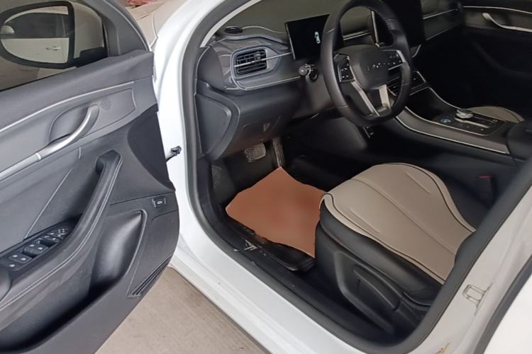 Used BYD Destroyer 05 2024 HONOR Edition DM-i 55KM Luxury Model Driver Seat