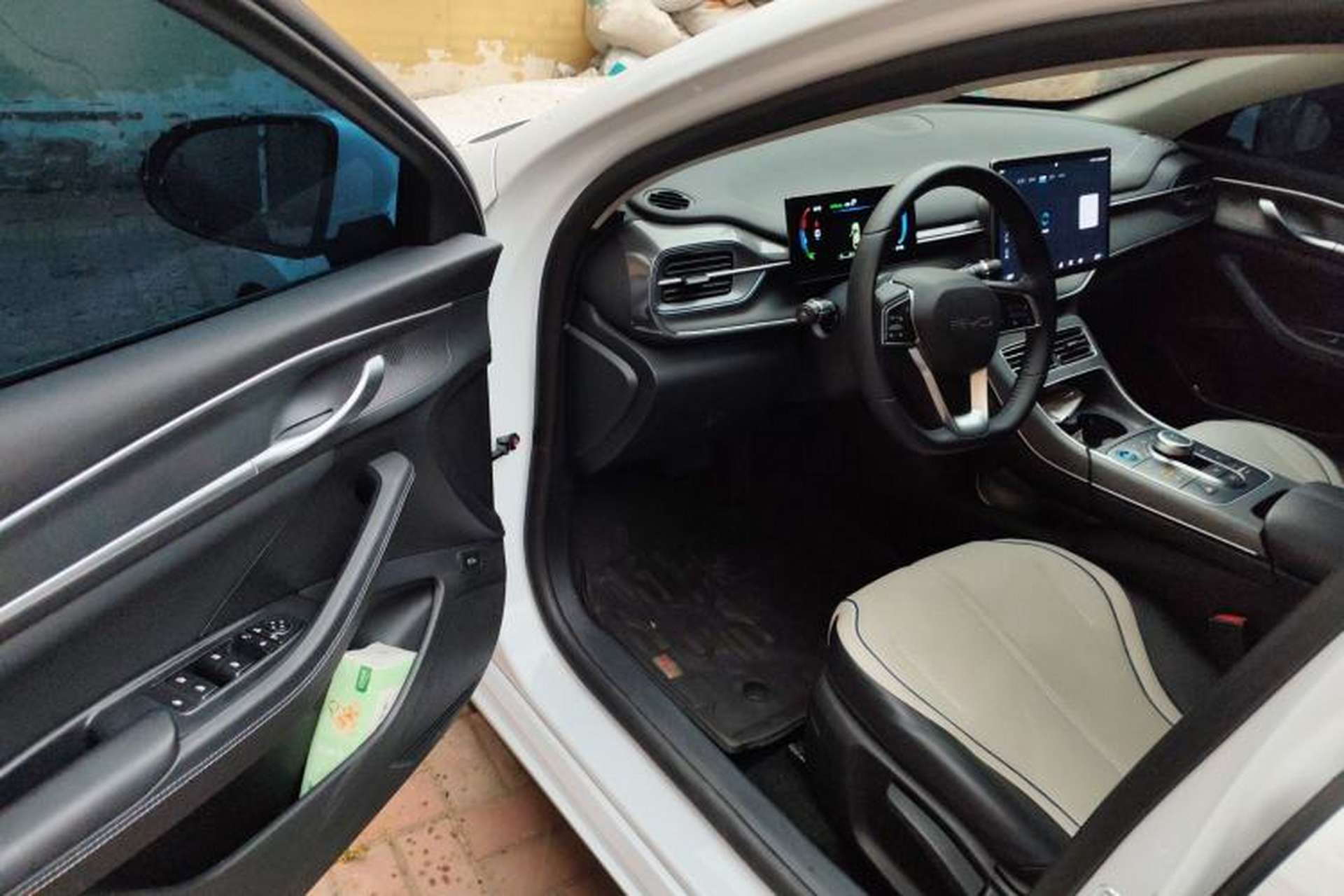 Used BYD Destroyer 05 2024 HONOR Edition DM-i 55KM Luxury Model Driver Seat