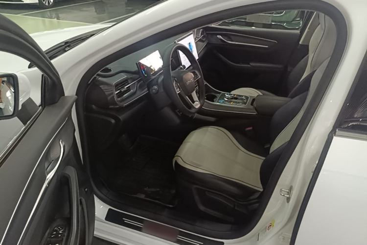 Used BYD Destroyer 05 2024 HONOR Edition DM-i 55KM Luxury Model Driver Seat