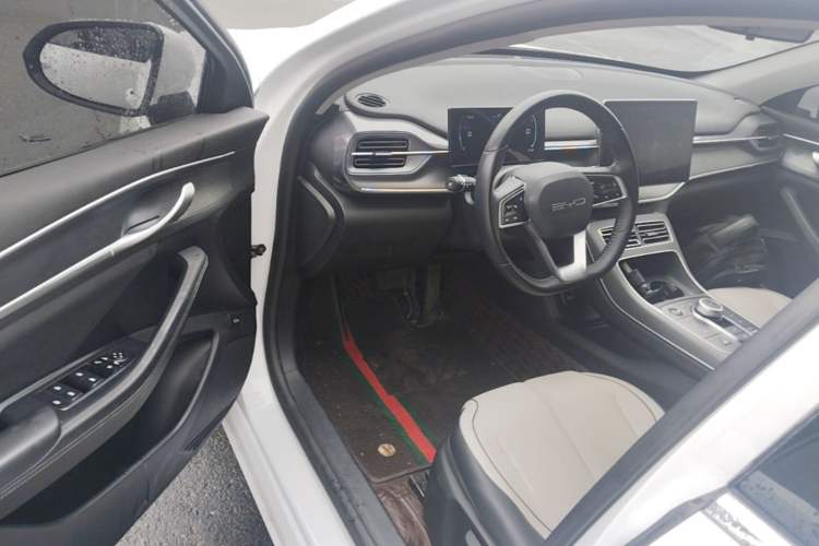 Used BYD Destroyer 05 2024 HONOR Edition DM-i 55KM Luxury Model Driver Seat