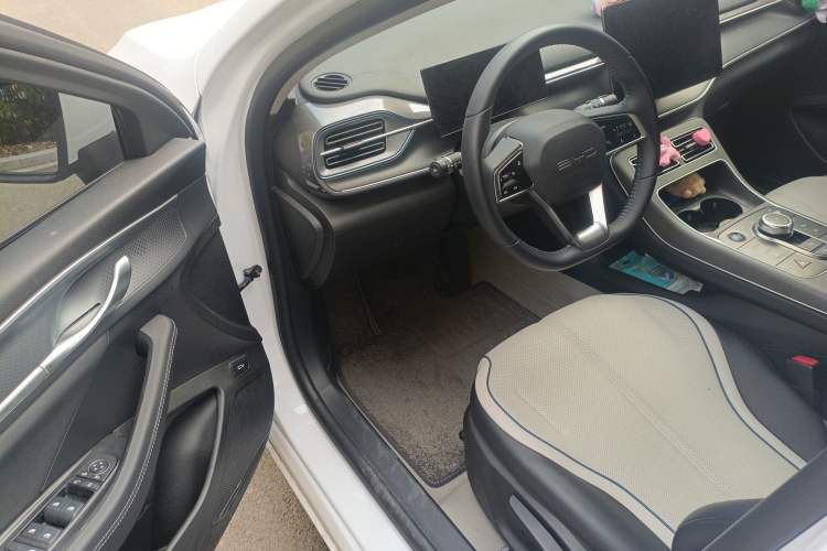Used BYD Destroyer 05 2024 HONOR Edition DM-i 55KM Luxury Model Driver Seat