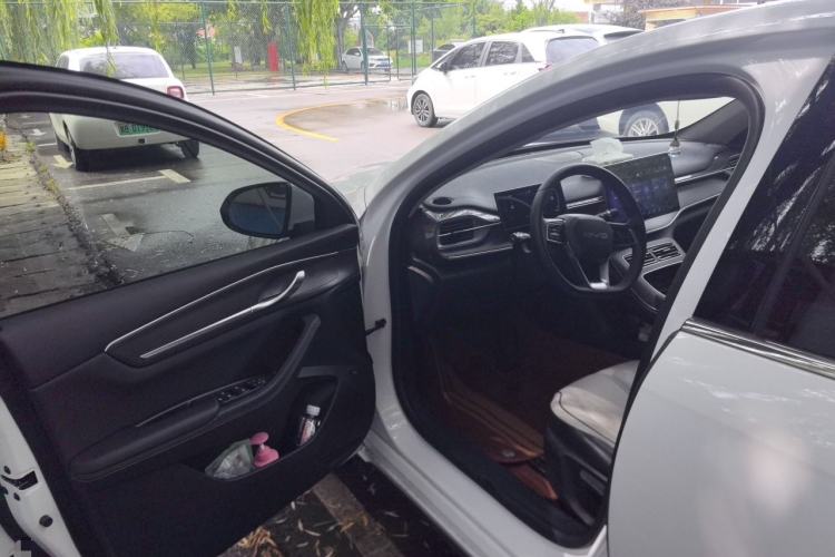Used BYD Destroyer 05 2024 HONOR Edition DM-i 55KM Luxury Model Driver Seat