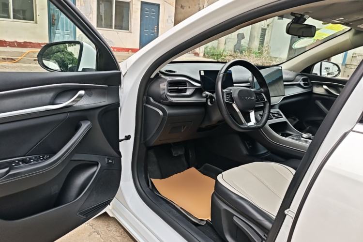 Used BYD Destroyer 05 2024 HONOR Edition DM-i 55KM Luxury Model Driver Seat