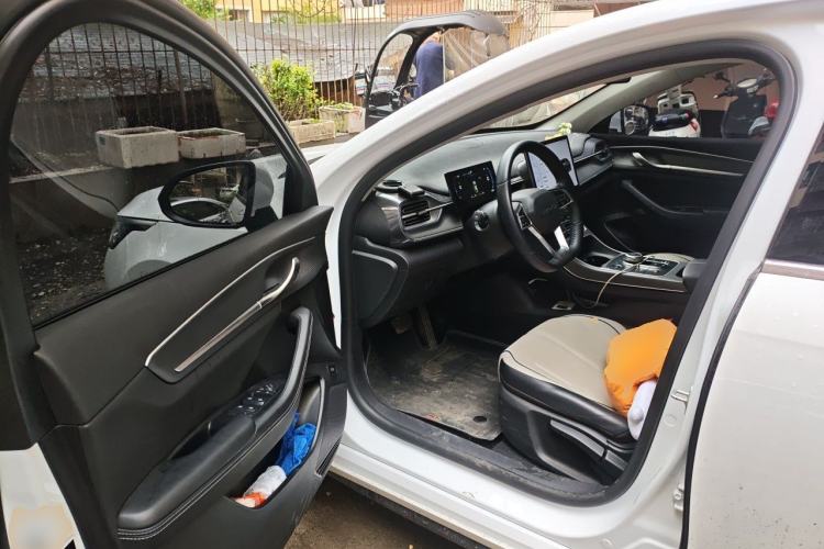 Used BYD Destroyer 05 2024 HONOR Edition DM-i 55KM Luxury Model Driver Seat