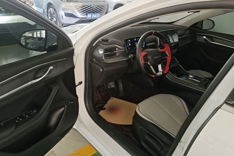 Used BYD Destroyer 05 2024 HONOR Edition DM-i 55KM Luxury Model Driver Seat