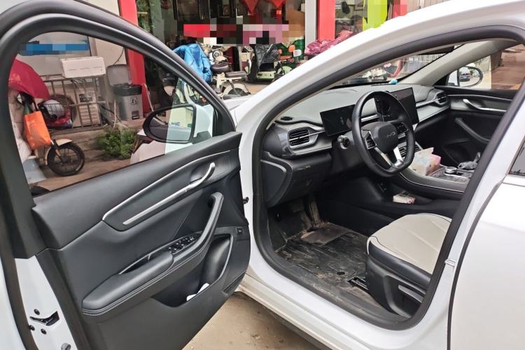 Used BYD Destroyer 05 2024 HONOR Edition DM-i 55KM Luxury Model Driver Seat