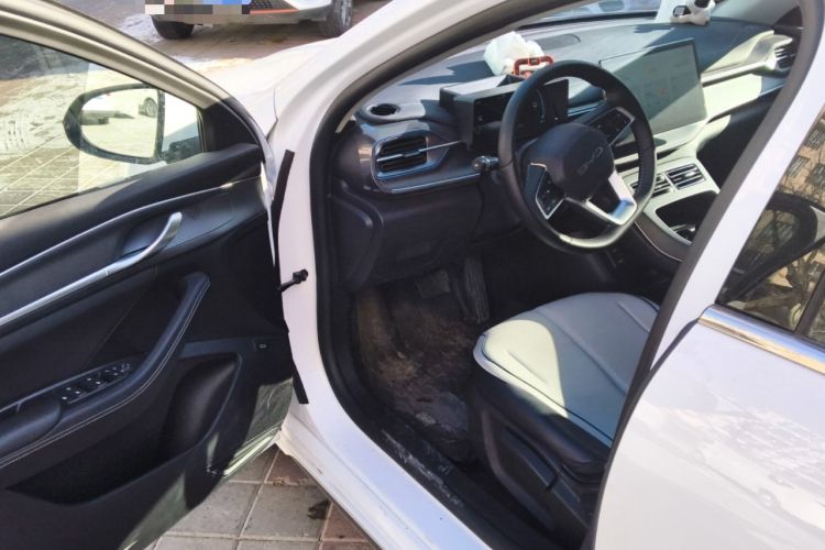 Used BYD Destroyer 05 2024 HONOR Edition DM-i 55KM Luxury Model Driver Seat