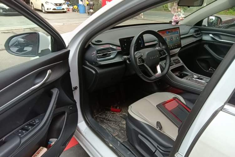 Used BYD Destroyer 05 2024 HONOR Edition DM-i 55KM Luxury Model Driver Seat