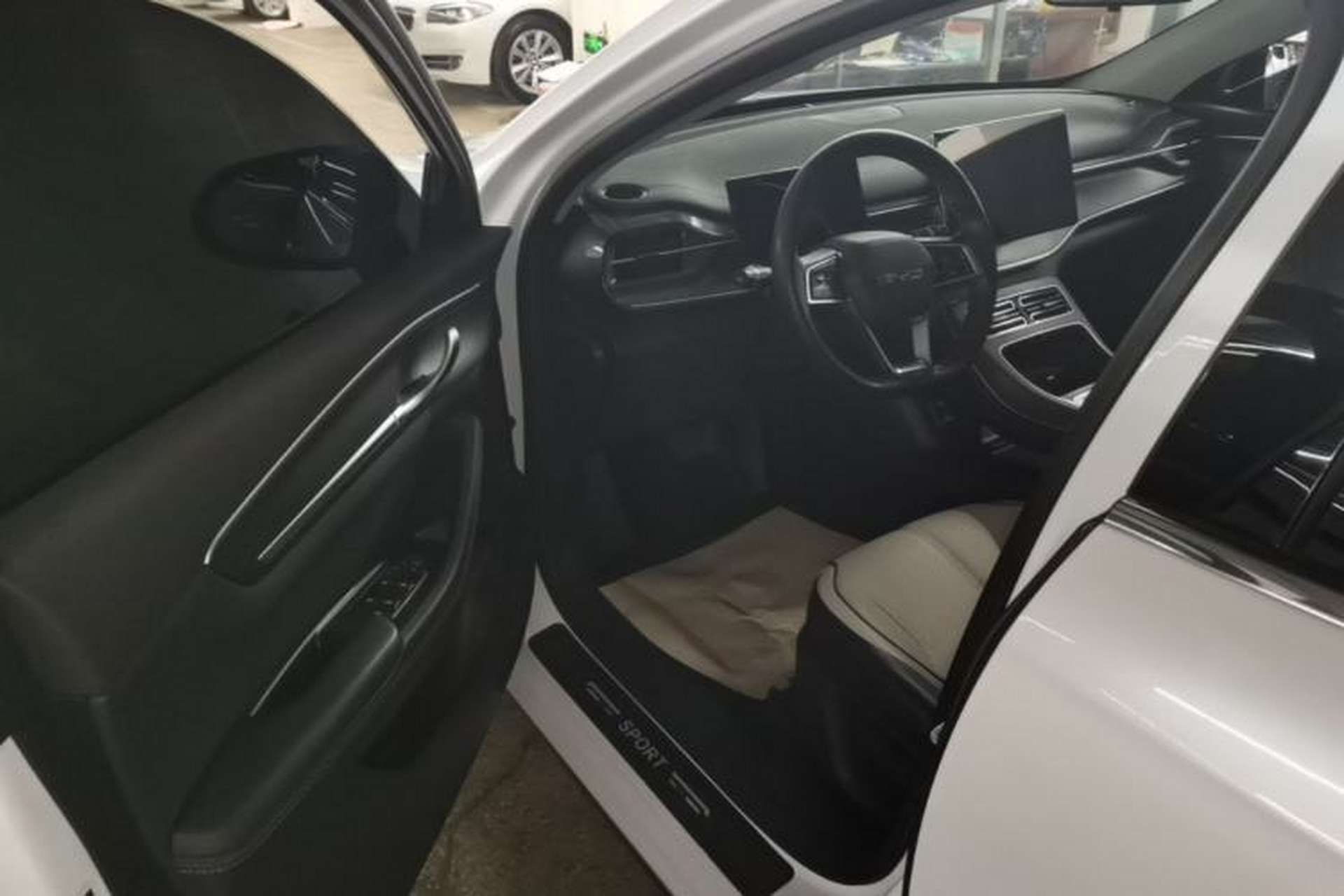 Used BYD Destroyer 05 2024 HONOR Edition DM-i 55KM Luxury Model Driver Seat