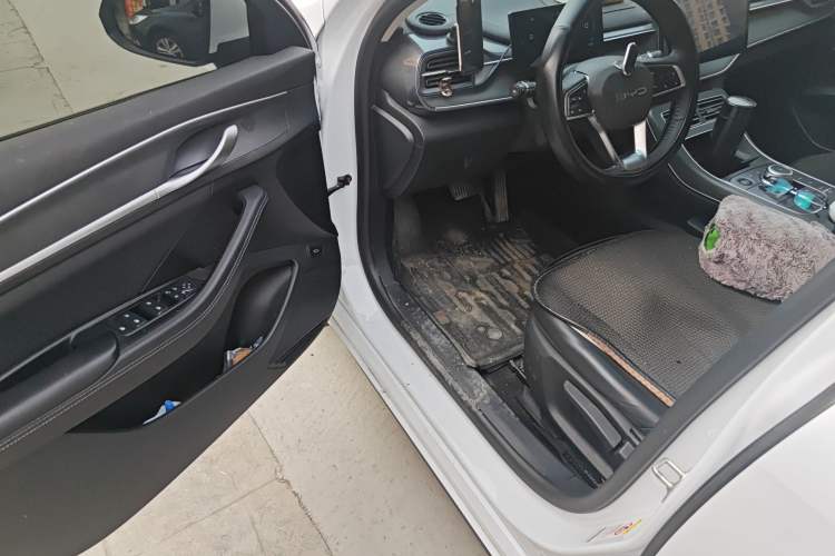 Used BYD Destroyer 05 2024 HONOR Edition DM-i 55KM Luxury Model Driver Seat