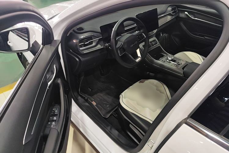 Used BYD Destroyer 05 2024 HONOR Edition DM-i 55KM Luxury Model Driver Seat