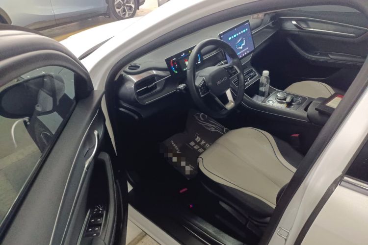 Used BYD Destroyer 05 2024 Honor Edition DM-i 120KM Luxury Model Driver Seat