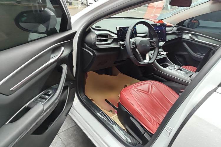 Used BYD Destroyer 05 2024 HONOR Edition DM-i 55KM Luxury Model Driver Seat