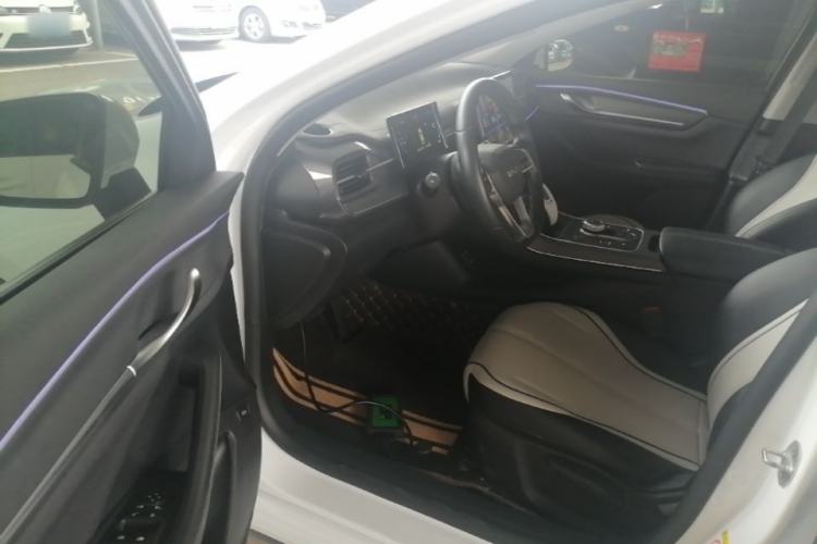 Used BYD Destroyer 05 2024 HONOR Edition DM-i 55KM Luxury Model Driver Seat