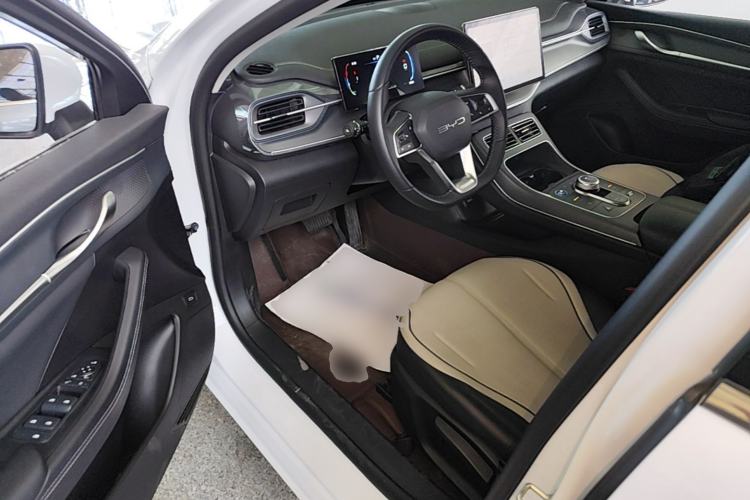 Used BYD Destroyer 05 2024 HONOR Edition DM-i 55KM Luxury Model Driver Seat