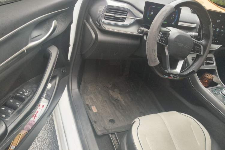Used BYD Destroyer 05 2024 HONOR Edition DM-i 55KM Luxury Model Driver Seat