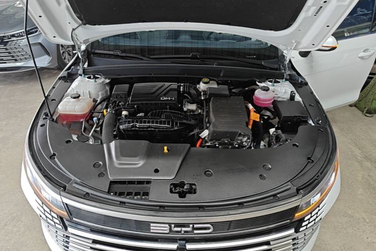 Used BYD Destroyer 05 2024 HONOR Edition DM-i 55KM Luxury Model Engine Bay