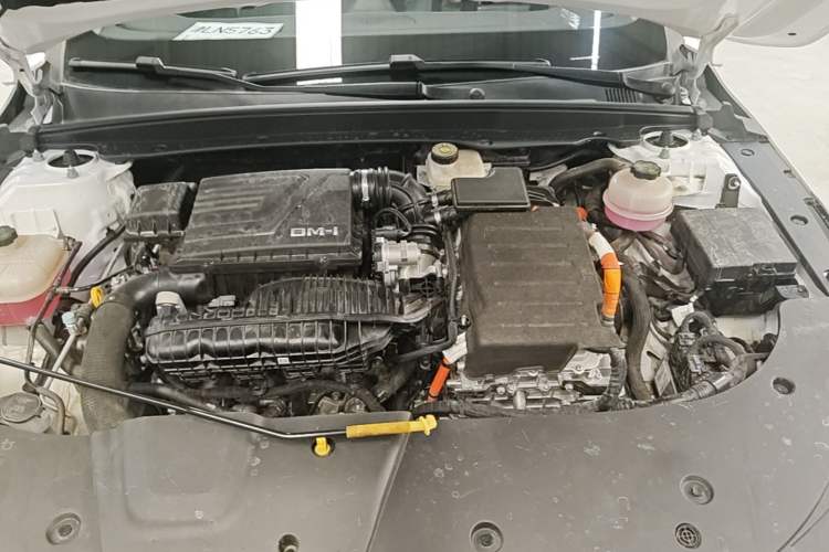 Used BYD Destroyer 05 2024 HONOR Edition DM-i 55KM Luxury Model Engine Bay