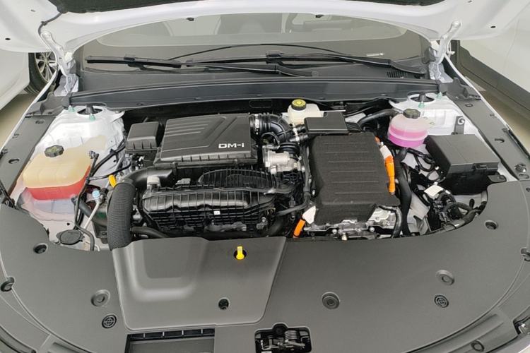 Used BYD Destroyer 05 2024 HONOR Edition DM-i 55KM Luxury Model Engine Bay