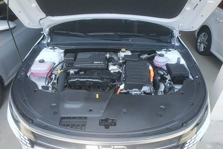 Used BYD Destroyer 05 2024 HONOR Edition DM-i 55KM Luxury Model Engine Bay