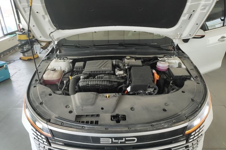 Used BYD Destroyer 05 2024 HONOR Edition DM-i 55KM Luxury Model Engine Bay