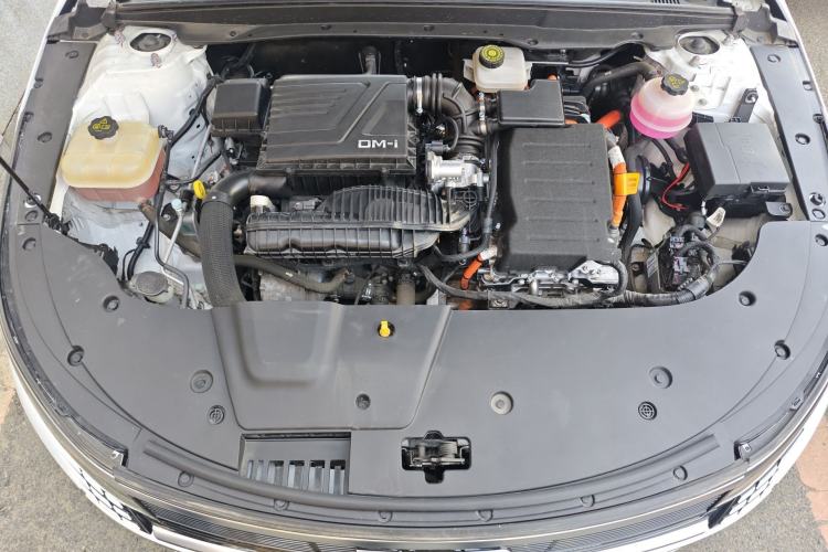 Used BYD Destroyer 05 2024 HONOR Edition DM-i 55KM Luxury Model Engine Bay