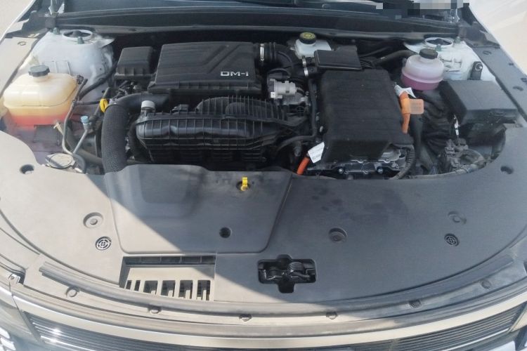 Used BYD Destroyer 05 2024 HONOR Edition DM-i 55KM Prestige Model Engine Bay