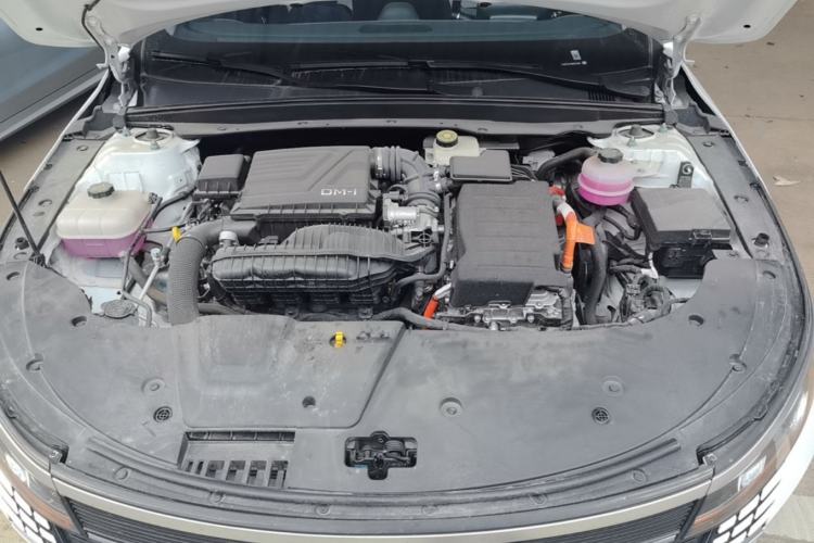 Used BYD Destroyer 05 2024 Honor Edition DM-i 120KM Luxury Model Engine Bay