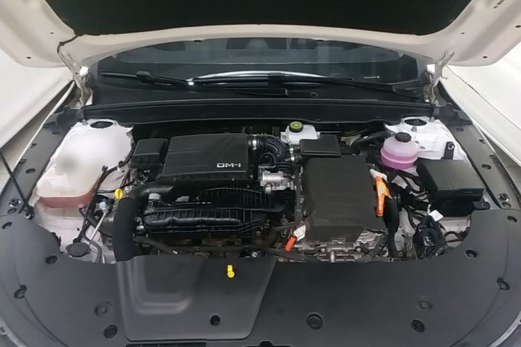Used BYD Destroyer 05 2024 HONOR Edition DM-i 55KM Luxury Model Engine Bay
