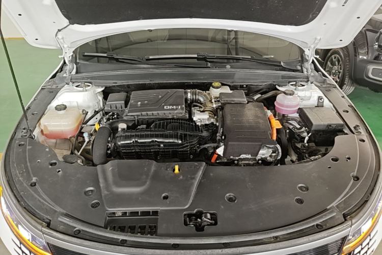 Used BYD Destroyer 05 2024 HONOR Edition DM-i 55KM Luxury Model Engine Bay