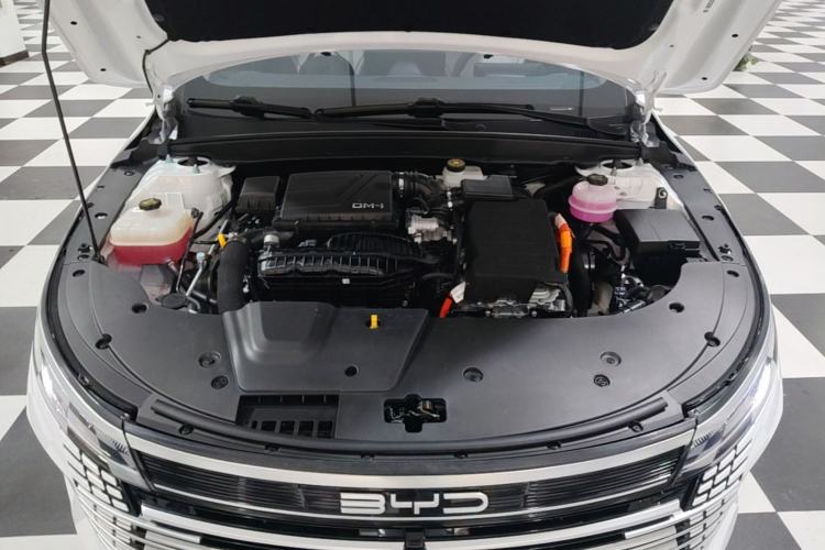 Used BYD Destroyer 05 2024 HONOR Edition DM-i 55KM Luxury Model Engine Bay