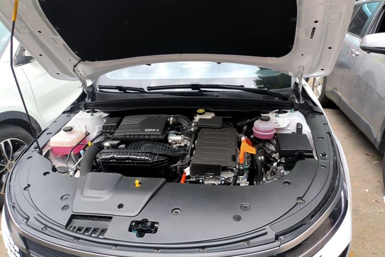 Used BYD Destroyer 05 2024 HONOR Edition DM-i 55KM Luxury Model Engine Bay