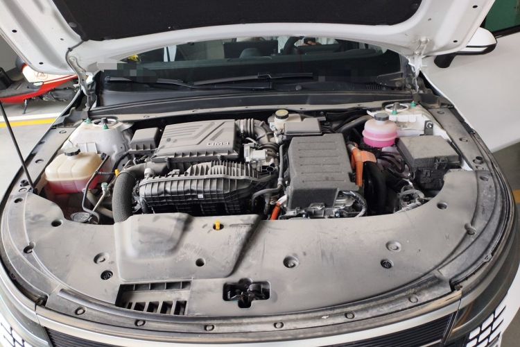 Used BYD Destroyer 05 2024 HONOR Edition DM-i 55KM Luxury Model Engine Bay