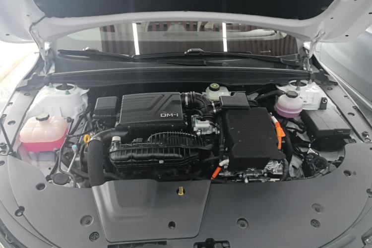 Used BYD Destroyer 05 2024 HONOR Edition DM-i 55KM Luxury Model Engine Bay