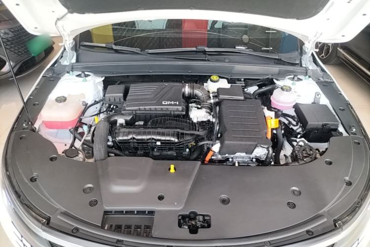 Used BYD Destroyer 05 2024 HONOR Edition DM-i 55KM Luxury Model Engine Bay