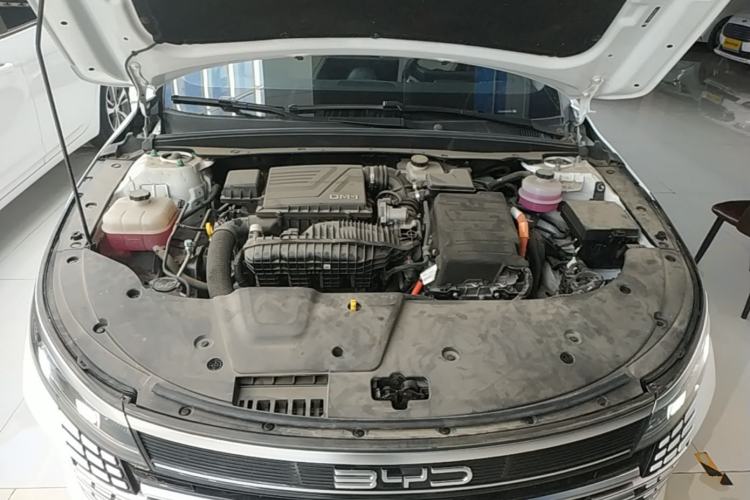 Used BYD Destroyer 05 2024 HONOR Edition DM-i 55KM Luxury Model Engine Bay